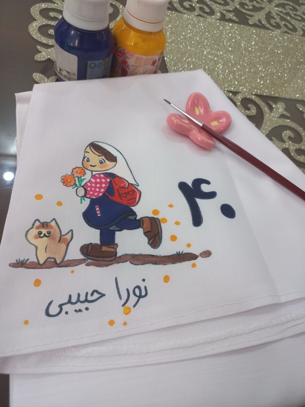 نقاشی مقنعه دانش آموزی( با طرح دلخواهتون)